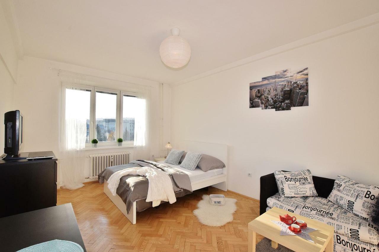 Apartment Porici Brno Zewnętrze zdjęcie